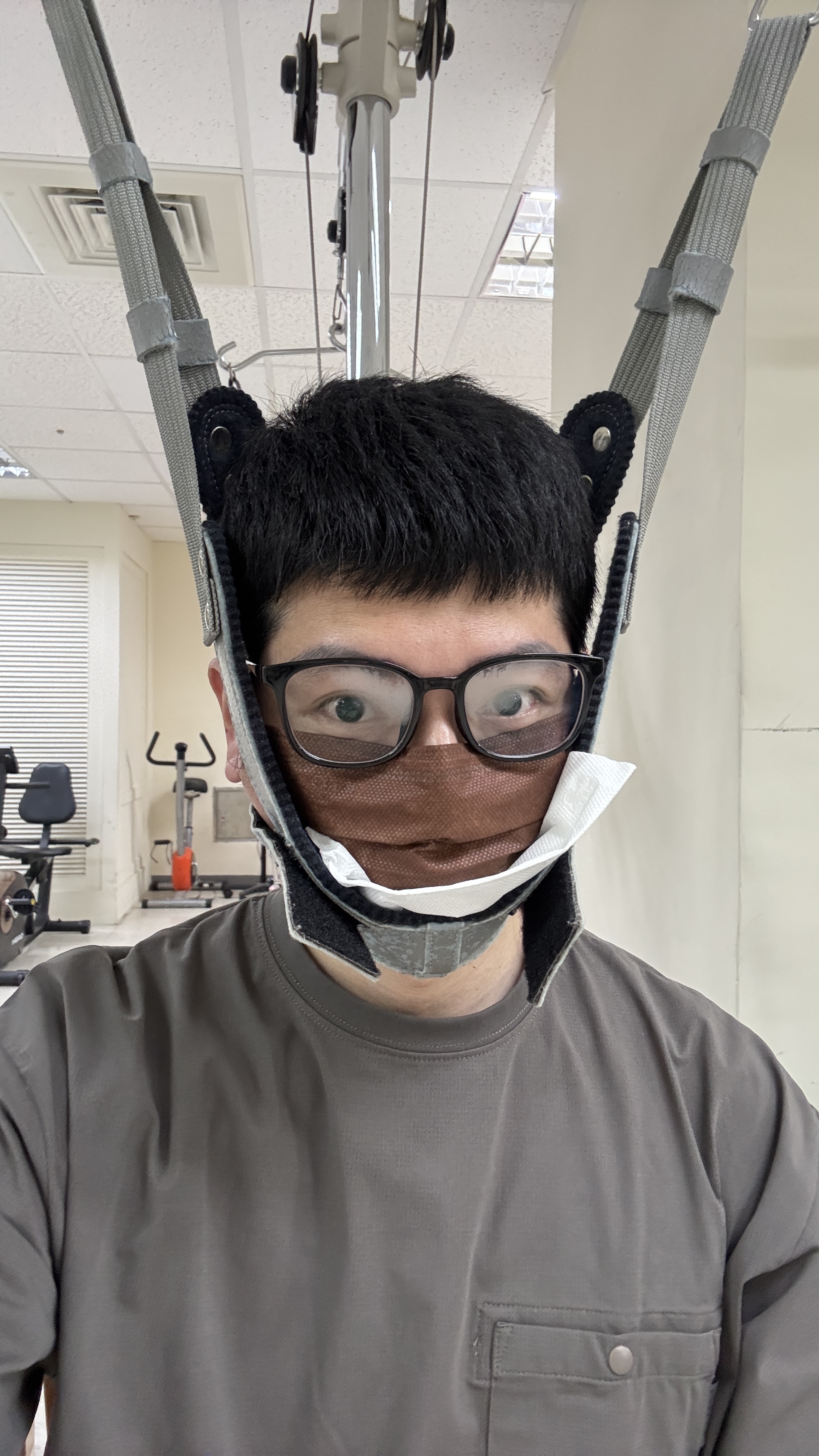頸椎牽引復健照片